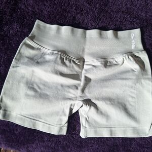 DFYNE Women's Dynamic Bike Shorts In MOCHA